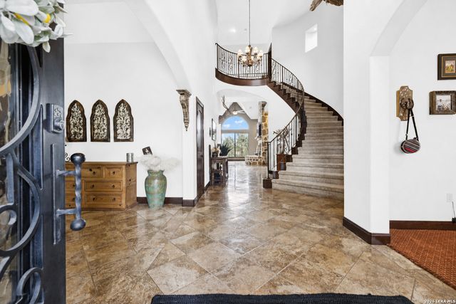 261 COVENEY TRL, Boerne, TX 78006