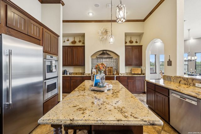 261 COVENEY TRL, Boerne, TX 78006