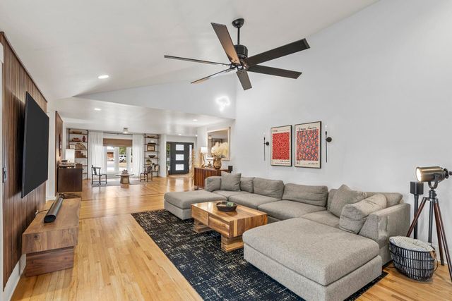 977 Cliffwood Drive, Mount Pleasant, SC 29464