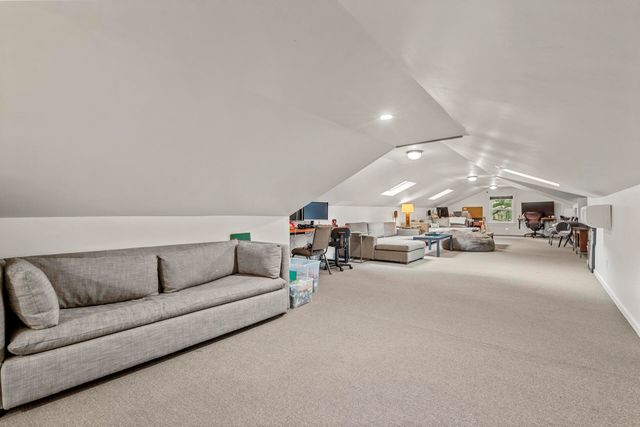 977 Cliffwood Drive, Mount Pleasant, SC 29464