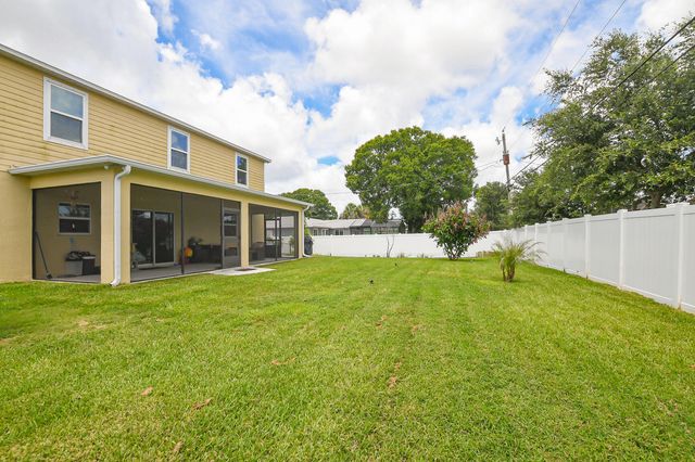 1033 SW General Patton Terrace, Port St. Lucie, Port St Lucie, FL 34953