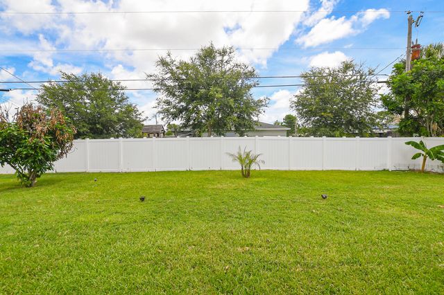 1033 SW General Patton Terrace, Port St. Lucie, Port St Lucie, FL 34953