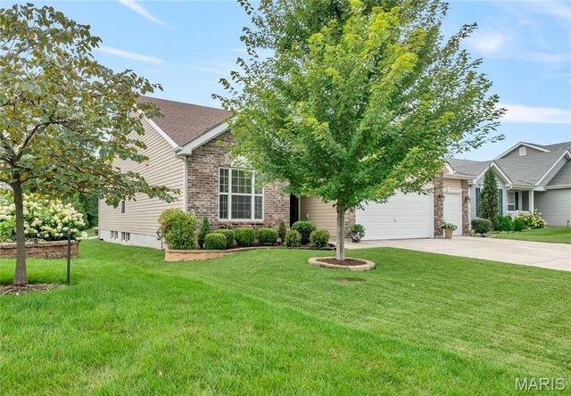 492 Pleasant Breeze Drive, Wentzville, MO 63385