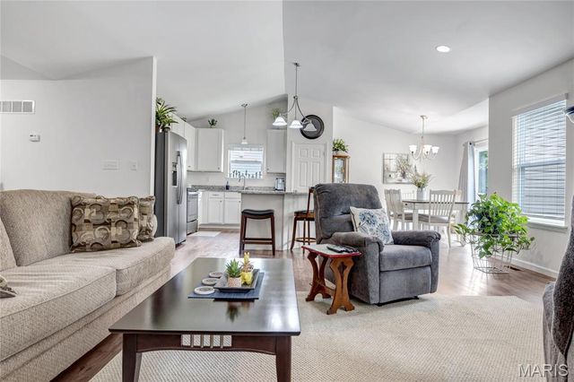492 Pleasant Breeze Drive, Wentzville, MO 63385