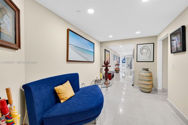 3330 NE 190th Street UPH14, Aventura, FL 33180
