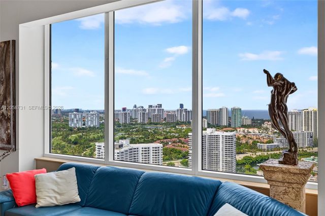 3330 NE 190th Street UPH14, Aventura, FL 33180