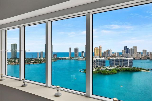 3330 NE 190th Street UPH14, Aventura, FL 33180
