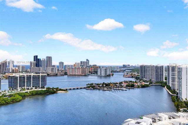 3330 NE 190th Street UPH14, Aventura, FL 33180