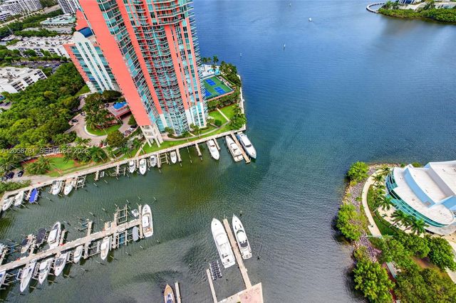 3330 NE 190th Street UPH14, Aventura, FL 33180