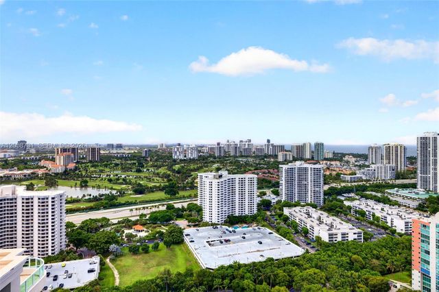 3330 NE 190th Street UPH14, Aventura, FL 33180