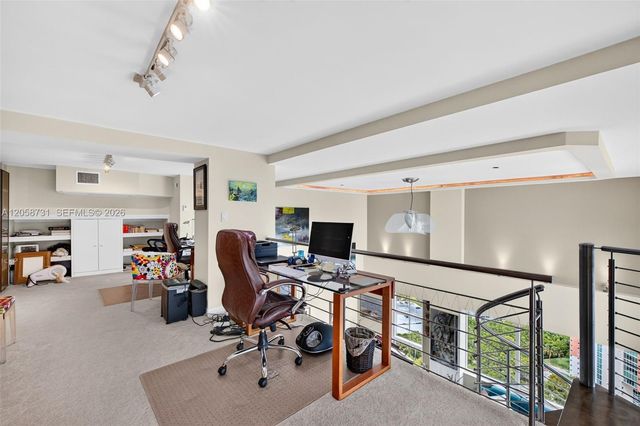 3330 NE 190th Street UPH14, Aventura, FL 33180
