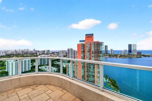 3330 NE 190th Street UPH14, Aventura, FL 33180
