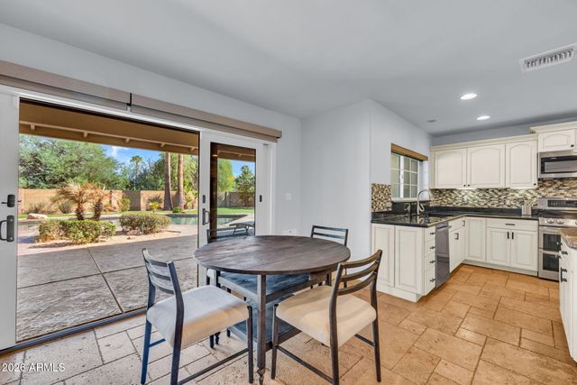 5905 E BERYL Avenue, Paradise Valley, AZ 85253