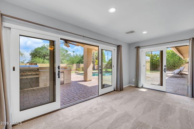 5905 E BERYL Avenue, Paradise Valley, AZ 85253