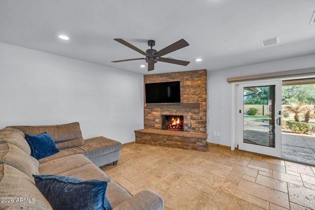 5905 E BERYL Avenue, Paradise Valley, AZ 85253