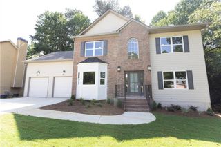 645 Legend SW Court, Atlanta, GA 30331