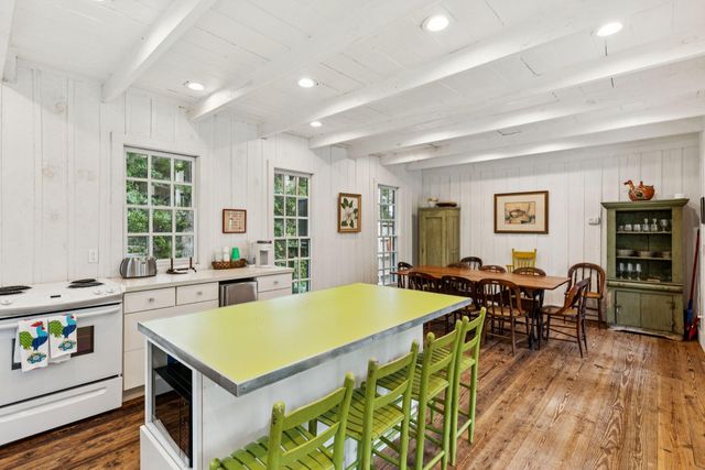 44 Hook Drive, Pawleys Island, SC 29585