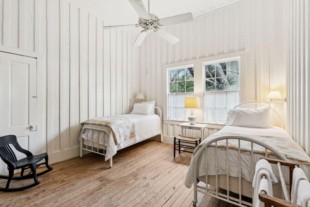 44 Hook Drive, Pawleys Island, SC 29585