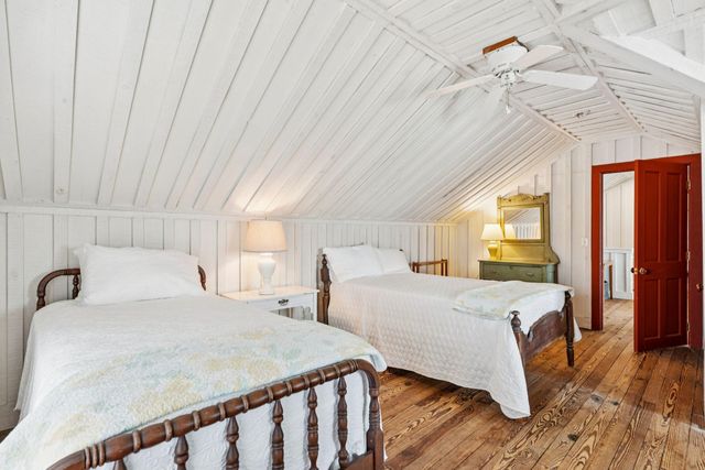 44 Hook Drive, Pawleys Island, SC 29585