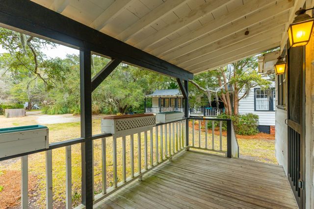 44 Hook Drive, Pawleys Island, SC 29585