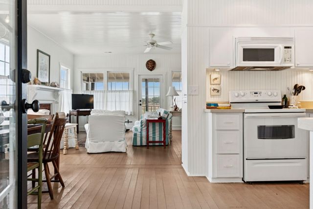 44 Hook Drive, Pawleys Island, SC 29585