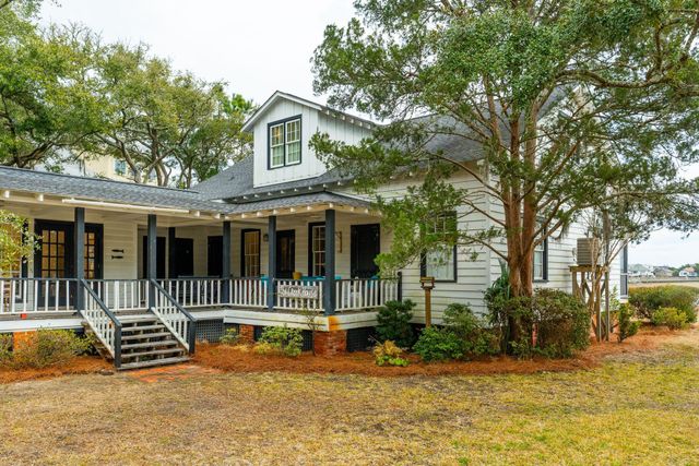 44 Hook Drive, Pawleys Island, SC 29585