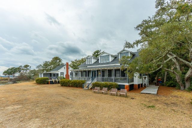 44 Hook Drive, Pawleys Island, SC 29585