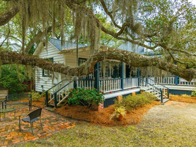 44 Hook Drive, Pawleys Island, SC 29585