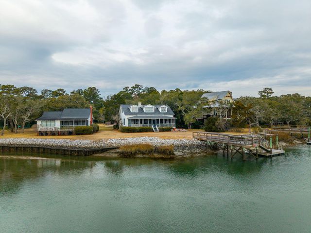 44 Hook Drive, Pawleys Island, SC 29585