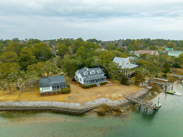 44 Hook Drive, Pawleys Island, SC 29585