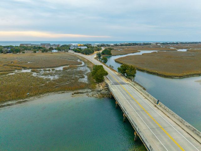 44 Hook Drive, Pawleys Island, SC 29585