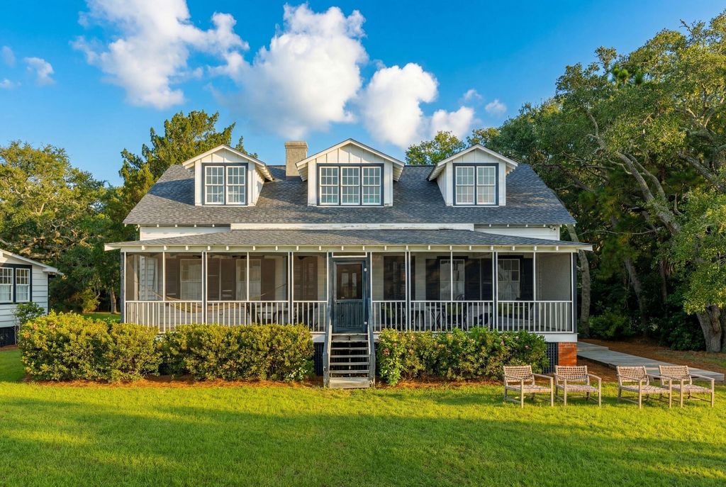 44 Hook Drive, Pawleys Island, SC 29585