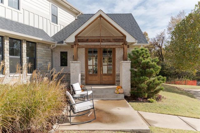 725 E Clegern Place Court, Edmond, OK 73034