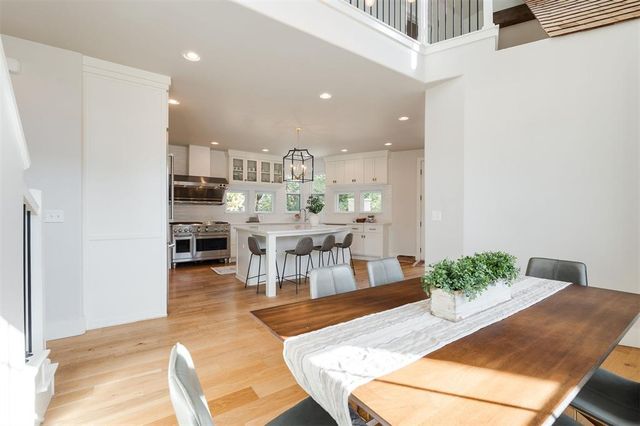 725 E Clegern Place Court, Edmond, OK 73034