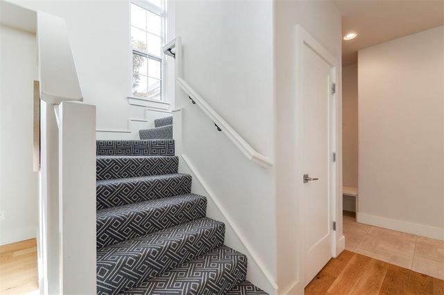 725 E Clegern Place Court, Edmond, OK 73034