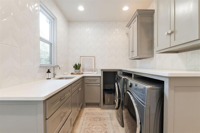 725 E Clegern Place Court, Edmond, OK 73034