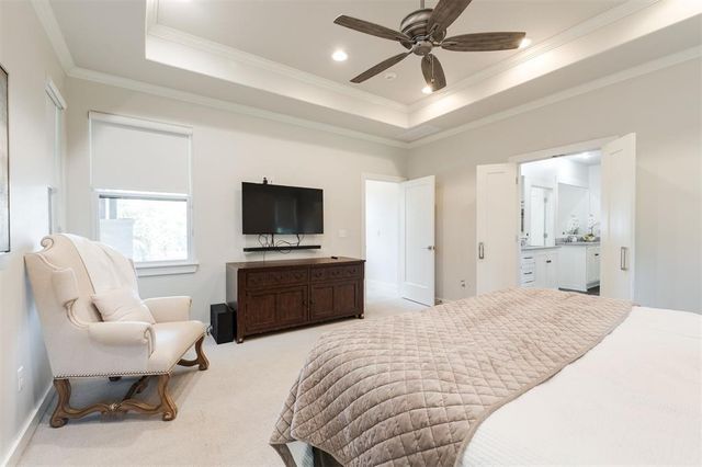 725 E Clegern Place Court, Edmond, OK 73034