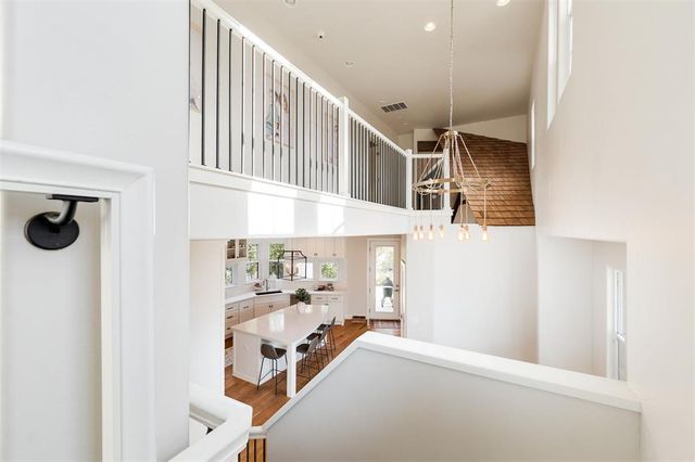 725 E Clegern Place Court, Edmond, OK 73034