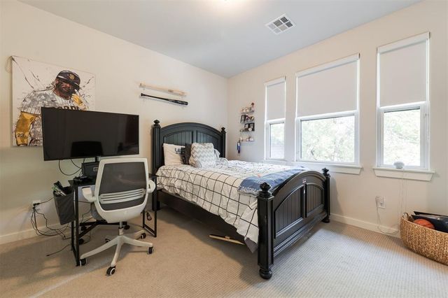 725 E Clegern Place Court, Edmond, OK 73034