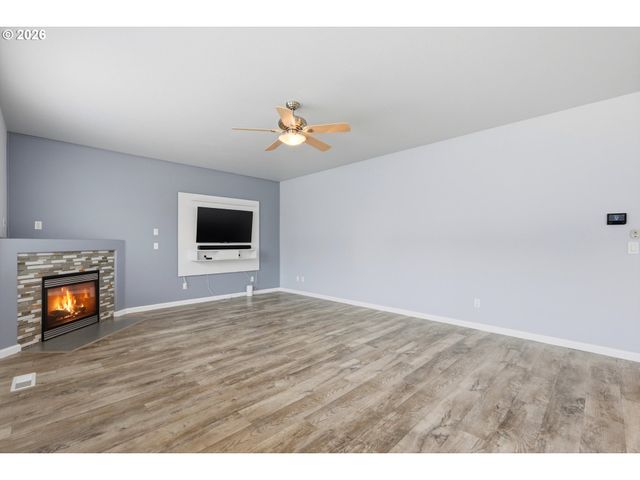 804 N 26TH Ave, Cornelius, OR 97113