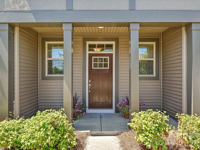 9238 Glenburn Lane, Charlotte, NC 28278