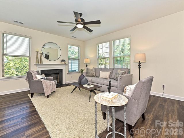 9238 Glenburn Lane, Charlotte, NC 28278