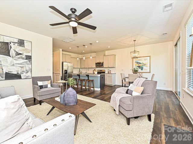 9238 Glenburn Lane, Charlotte, NC 28278