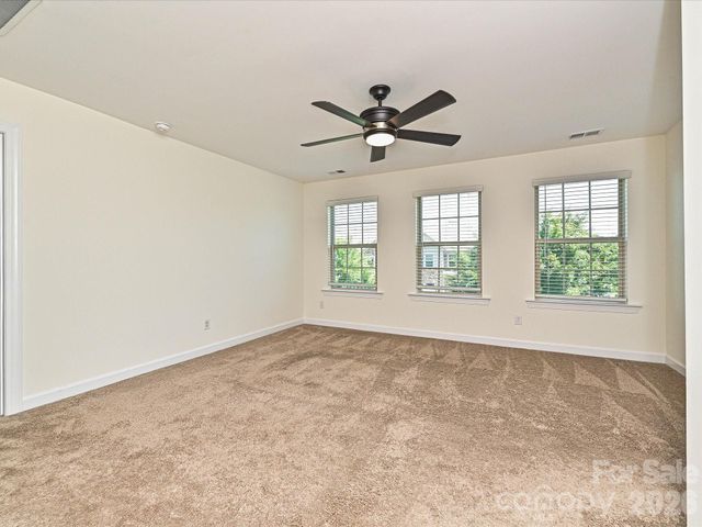9238 Glenburn Lane, Charlotte, NC 28278