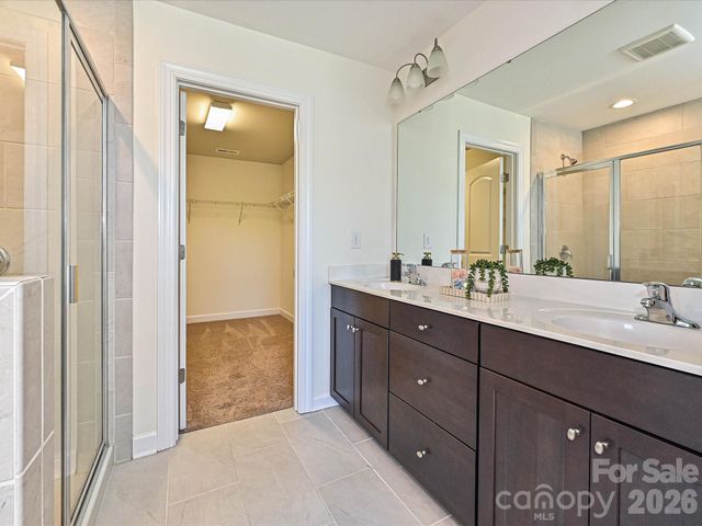 9238 Glenburn Lane, Charlotte, NC 28278