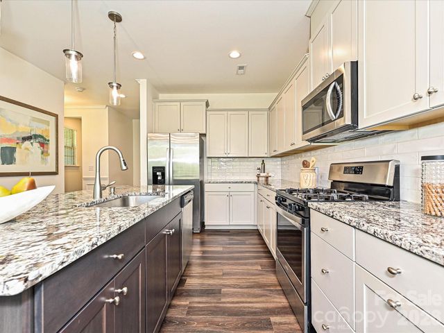 9238 Glenburn Lane, Charlotte, NC 28278