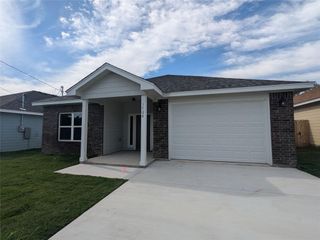 1708 E Ave G, Lampasas, TX 76550