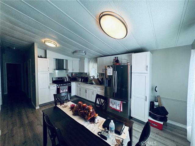 1155 S Riverside Avenue 25, Rialto, CA 92376