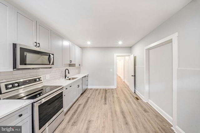 2617 N CALVERT ST, Baltimore, MD 21218