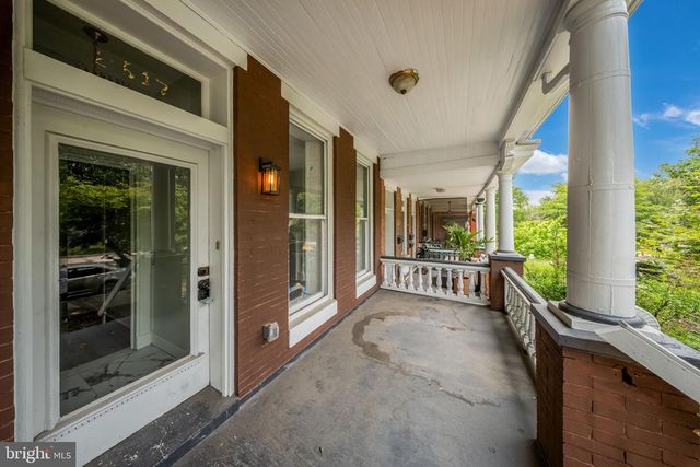 2617 N CALVERT ST, Baltimore, MD 21218